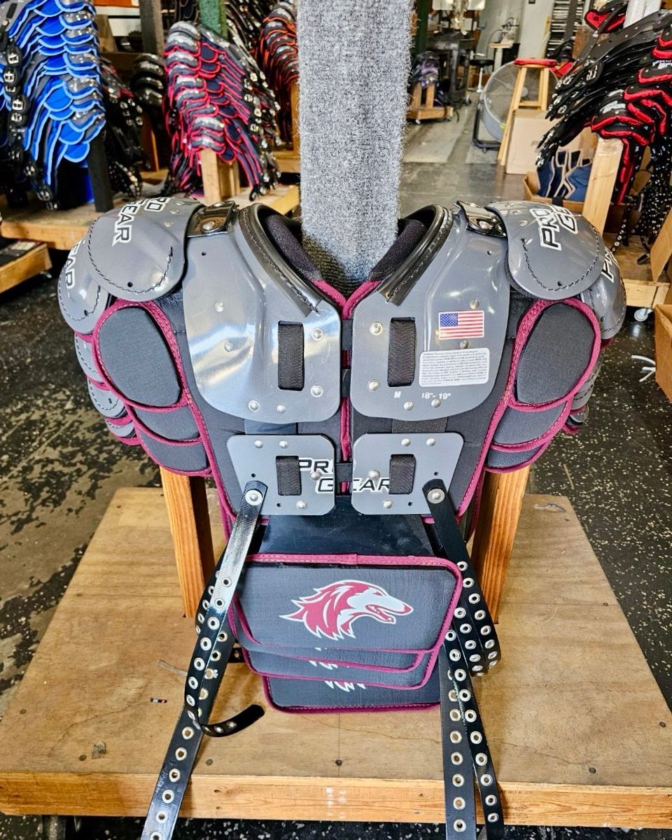Pro Gear Sports (@progearfb) on Twitter photo There's no doubt that the Salukis #KnowTheLogo!βΌοΈπ
Drew Harcharik at <a href="/schuttsports/">Schutt Sports</a> works with Matt Orbany (<a href="/Orb_EQ/">Matt Orbany</a>) to keep <a href="/SIU_Football/">Saluki Football</a> protected on the field!
<a href="/SIUSalukis/">Saluki Athletics</a>
<a href="/Schutt_DSH/">Drew Harcharik</a>
<a href="/ProSports_Pads/">ProSportsPads</a>
#KnowTheLogo #MadeInTheUSA #CollegeFootball #FootballEquipment #GoSalukis There's no doubt that the Salukis #KnowTheLogo!βΌοΈπ
Drew Harcharik at <a href="/schuttsports/">Schutt Sports</a> works with Matt Orbany (<a href="/Orb_EQ/">Matt Orbany</a>) to keep <a href="/SIU_Football/">Saluki Football</a> protected on the field!
<a href="/SIUSalukis/">Saluki Athletics</a>
<a href="/Schutt_DSH/">Drew Harcharik</a>
<a href="/ProSports_Pads/">ProSportsPads</a>
#KnowTheLogo #MadeInTheUSA #CollegeFootball #FootballEquipment #GoSalukis