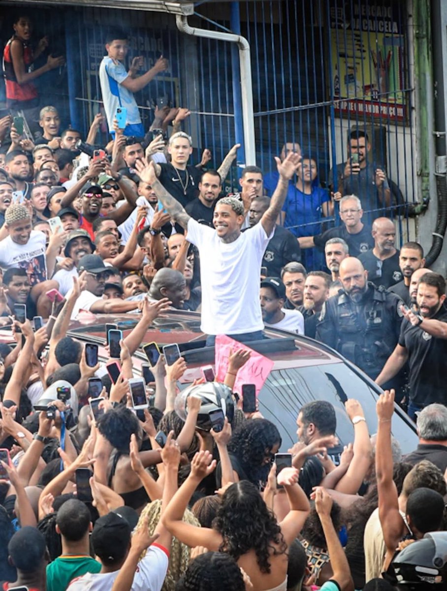 Passa a régua. Acabou.