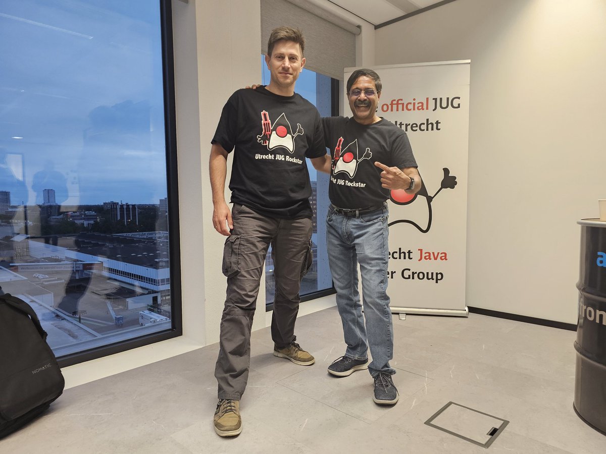 🥼 Piotr Przybyl 🌻☮️ #StopStupidWar (@piotrprz) on Twitter photo Wearing proper T-shirts at <a href="/utrechtjug/">Utrecht Java User Group</a>.
Everyone brought lot of passion, time to look for some life ;-) Wearing proper T-shirts at <a href="/utrechtjug/">Utrecht Java User Group</a>.
Everyone brought lot of passion, time to look for some life ;-)