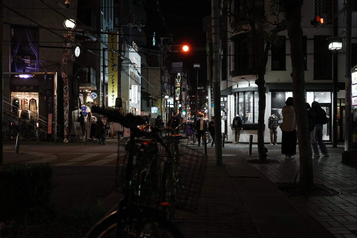lucualcamera's tweet photo. 夜のアメリカ村道中
RICOH GRⅢX
Edit:None
#アメリカ村
#アメ村
#自転車
#sunball
#毎日スナップ
#スナップ
#snap
#japan
#景色
#風景
#写真好きな人と繋がりたい
#ファインダー越しの私の世界
#カメラ好きな人と繋がりたい
#キリトリセカイ
#コンデジ
#コンパクトデジタルカメラ
#ricoh
#gr3
#gr3x https://t.co/1PmsPZc16G