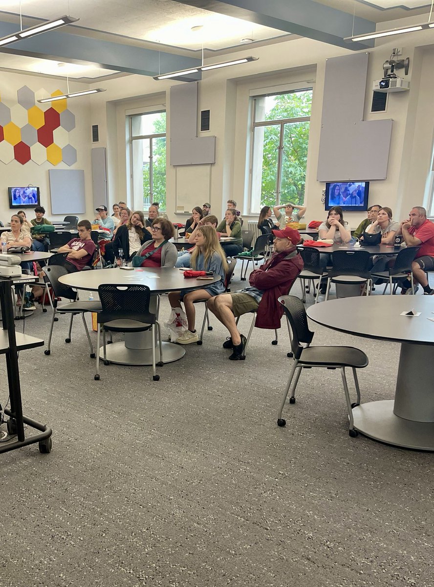ISU_Library's tweet image. Welcome, new Cyclones! 🌪️
We’re excited to have you at Parks Library @iastate for #OnCyteOrientation! Explore study spaces, meet our librarians, and check out the iconic Grant Wood murals. We’re glad you’re here! ❤️💛 #CycloneWelcome