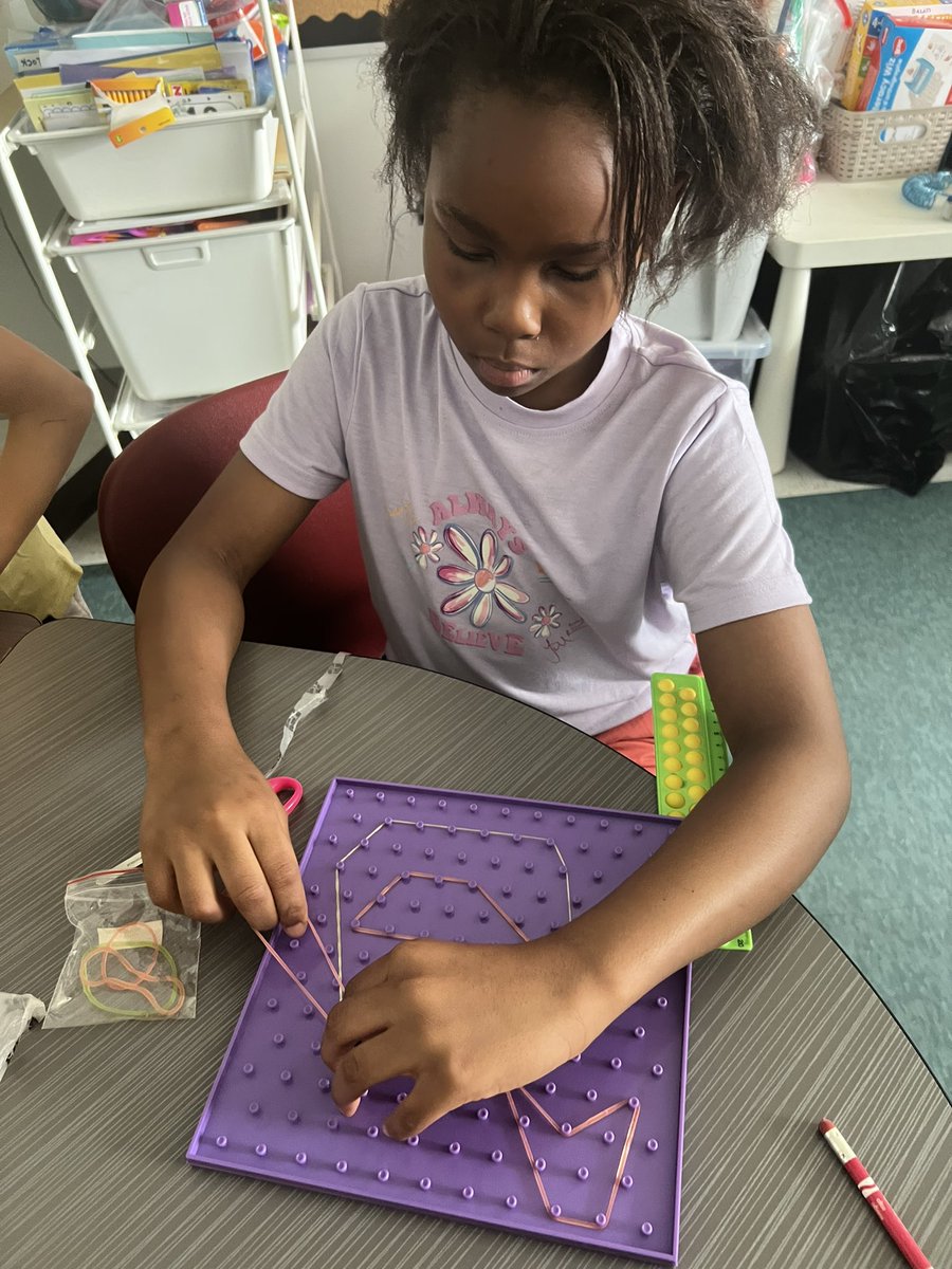 Ms_Sushma_'s tweet photo. Our class used Geoboards to discuss the attributes of 2D shapes 🟦📏Great math conversations in action! 
#ocsbMath @StJuanDiegoOCSB https://t.co/tOQHWkNV0y