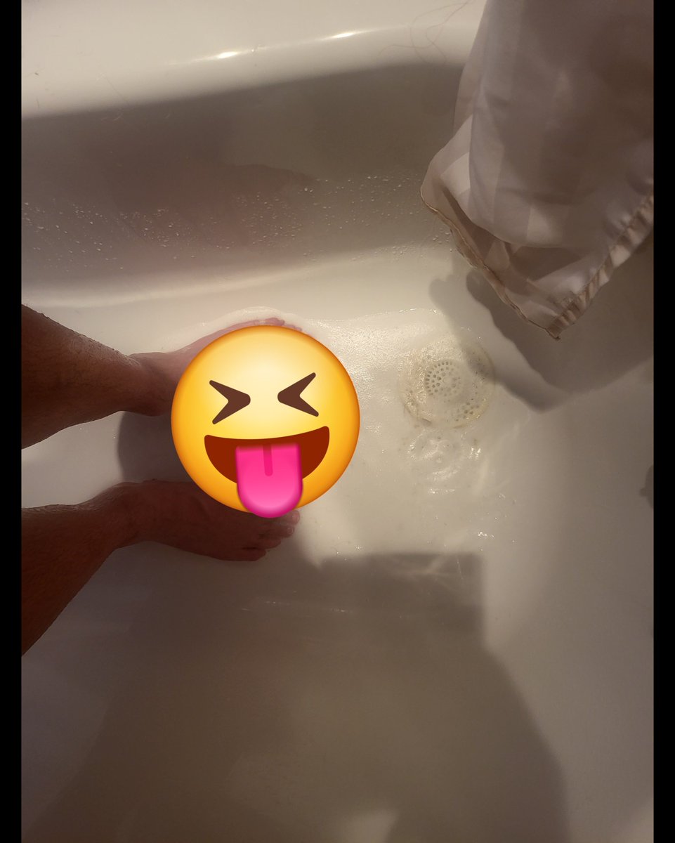 filthybugger1's tweet photo. Want to see my feet all soapy and clean? 
Do you want personalised videos sent to you? 
Then it will cost you! 
#findom ##gayfeet #malefeet #footfetısh #feetworshi̇p #paypig 

https://t.co/aapuwQD0Wz https://t.co/yAkLX2nkOa