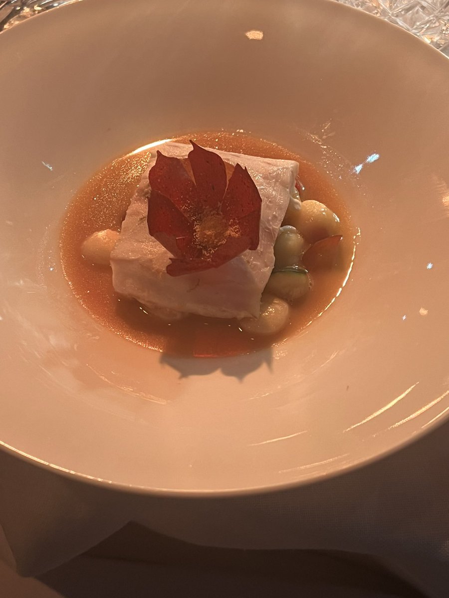 getmayday_app's tweet image. L’expérience culinaire se poursuit 😋

#GalaExperienceClient @Agora_Managers