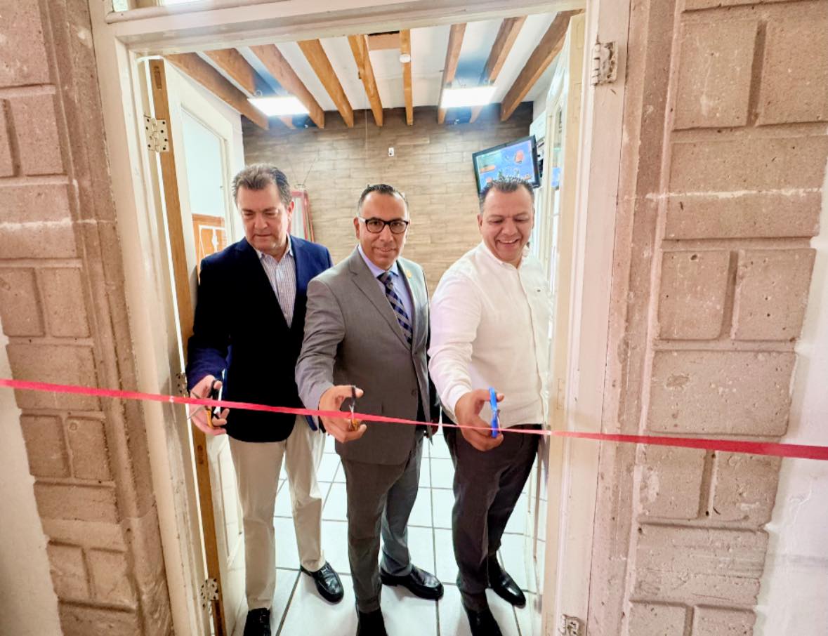 Espacios especializados👨‍⚖️
Se inaugura Sala de Audiencias para procesos judiciales de jóvenes menores de edad, buscando brindar una experiencia de escucha segura y respetuosa, garantizando sus derechos al proceso. #TMI #Jovenes #ResponsabilidadDeTodos