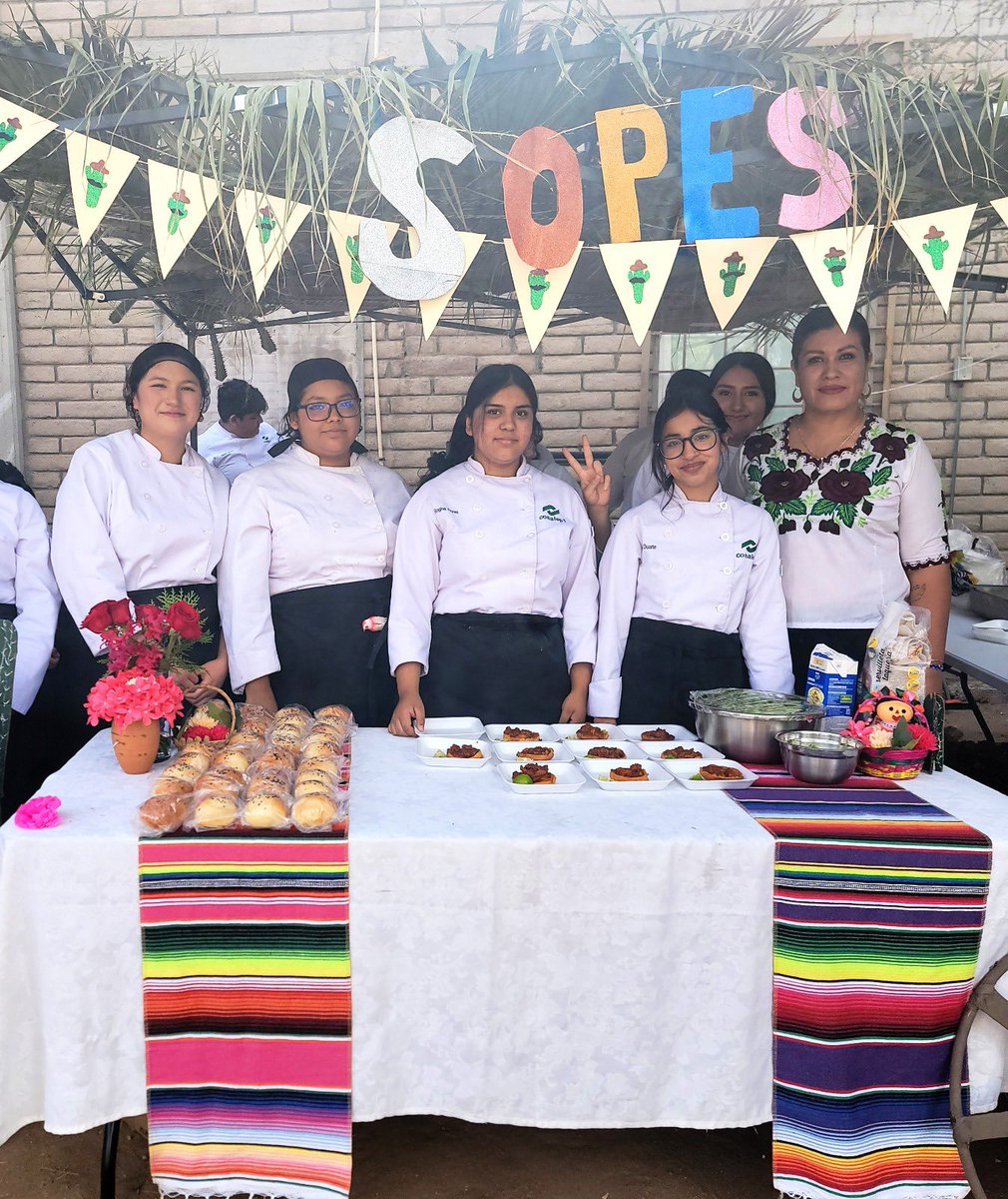 SEC Sonora (@secsonora) on Twitter photo ⚪ El <a href="/conalep_sonora/">CONALEP SONORA</a> llevó a cabo la cuarta Muestra Gastronómica Regional en el plantel #Hermosillo 1, con la finalidad de preservar las tradiciones culinarias y celebrar la diversidad cultural. 🥗
📨 Lee el boletín completo en: m.facebook.com/story.php?stor… ⚪ El <a href="/conalep_sonora/">CONALEP SONORA</a> llevó a cabo la cuarta Muestra Gastronómica Regional en el plantel #Hermosillo 1, con la finalidad de preservar las tradiciones culinarias y celebrar la diversidad cultural. 🥗
📨 Lee el boletín completo en: m.facebook.com/story.php?stor…