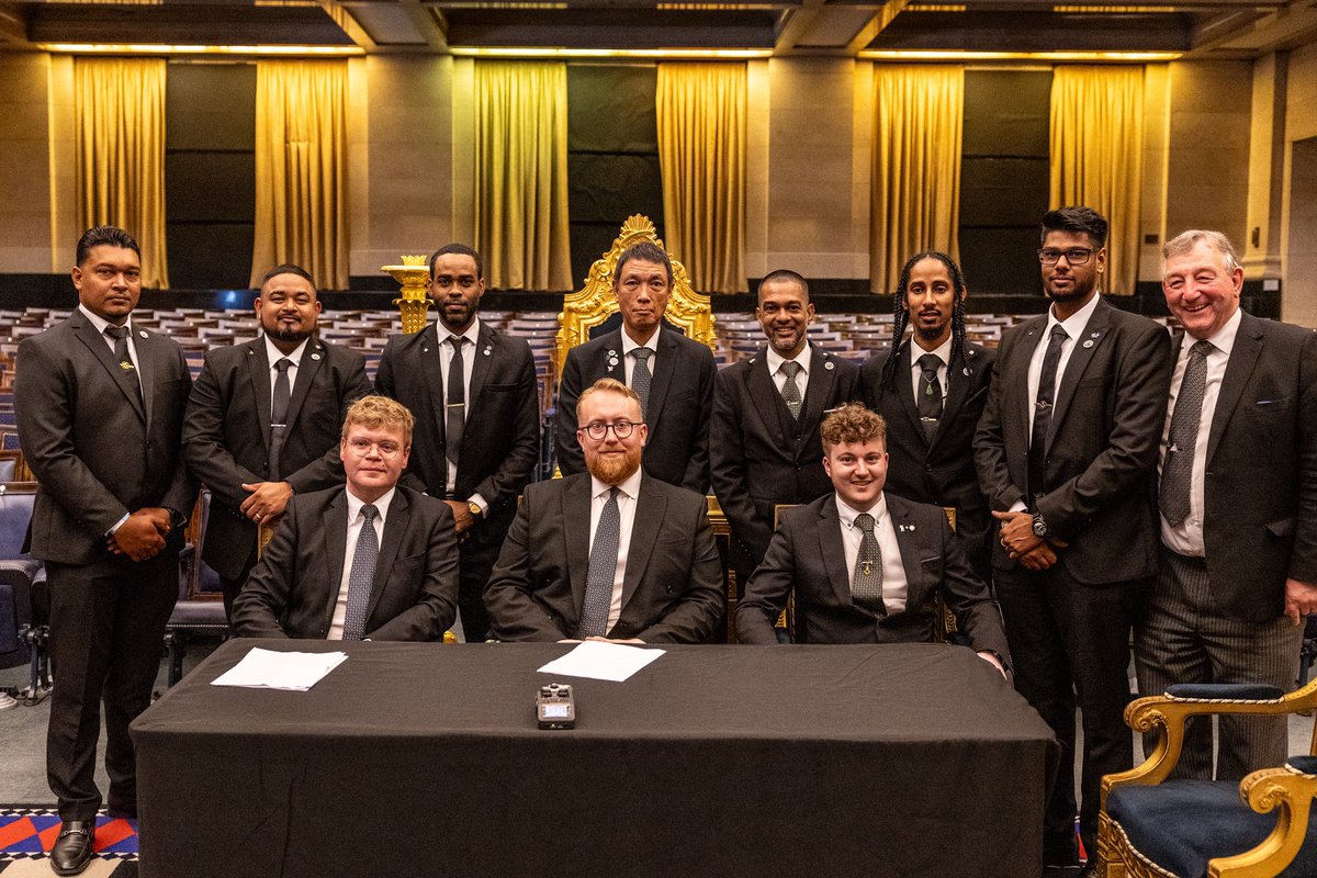 It was an enormous pleasure to meet Brethren from the District Grand Lodge of Guyana at the Light Blues Communication (with a sneaky appearance from an Assistant Grand Master…!)

#Freemasons