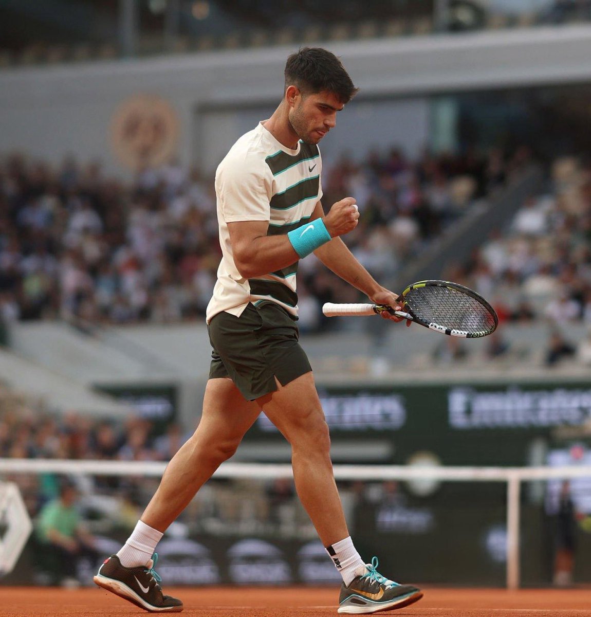 José Ballesta (@ballesta_murcia) on Twitter photo ¡A semifinales de #RolandGarros!
<a href="/carlosalcaraz/">Carlos Alcaraz</a>, orgullo de El Palmar y de toda Murcia, ha vuelto a demostrar al mundo su talento con un triunfo rotundo frente a T. Paul (6-0, 6-1, 6-4)
¡Adelante! ¡A semifinales de #RolandGarros!
<a href="/carlosalcaraz/">Carlos Alcaraz</a>, orgullo de El Palmar y de toda Murcia, ha vuelto a demostrar al mundo su talento con un triunfo rotundo frente a T. Paul (6-0, 6-1, 6-4)
¡Adelante!