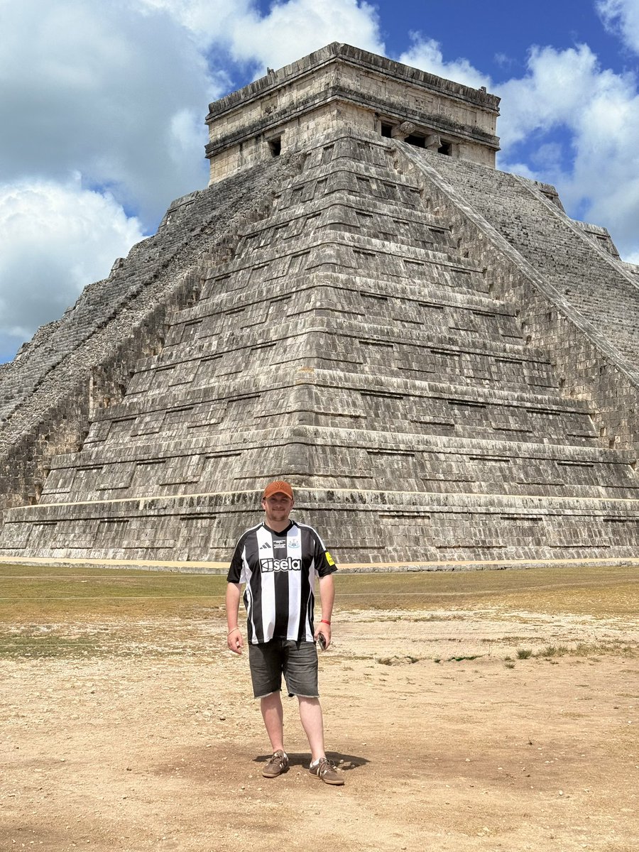 What better shirt to wear to my first wonder of the world. #nufc #chichenitza #carabaocup