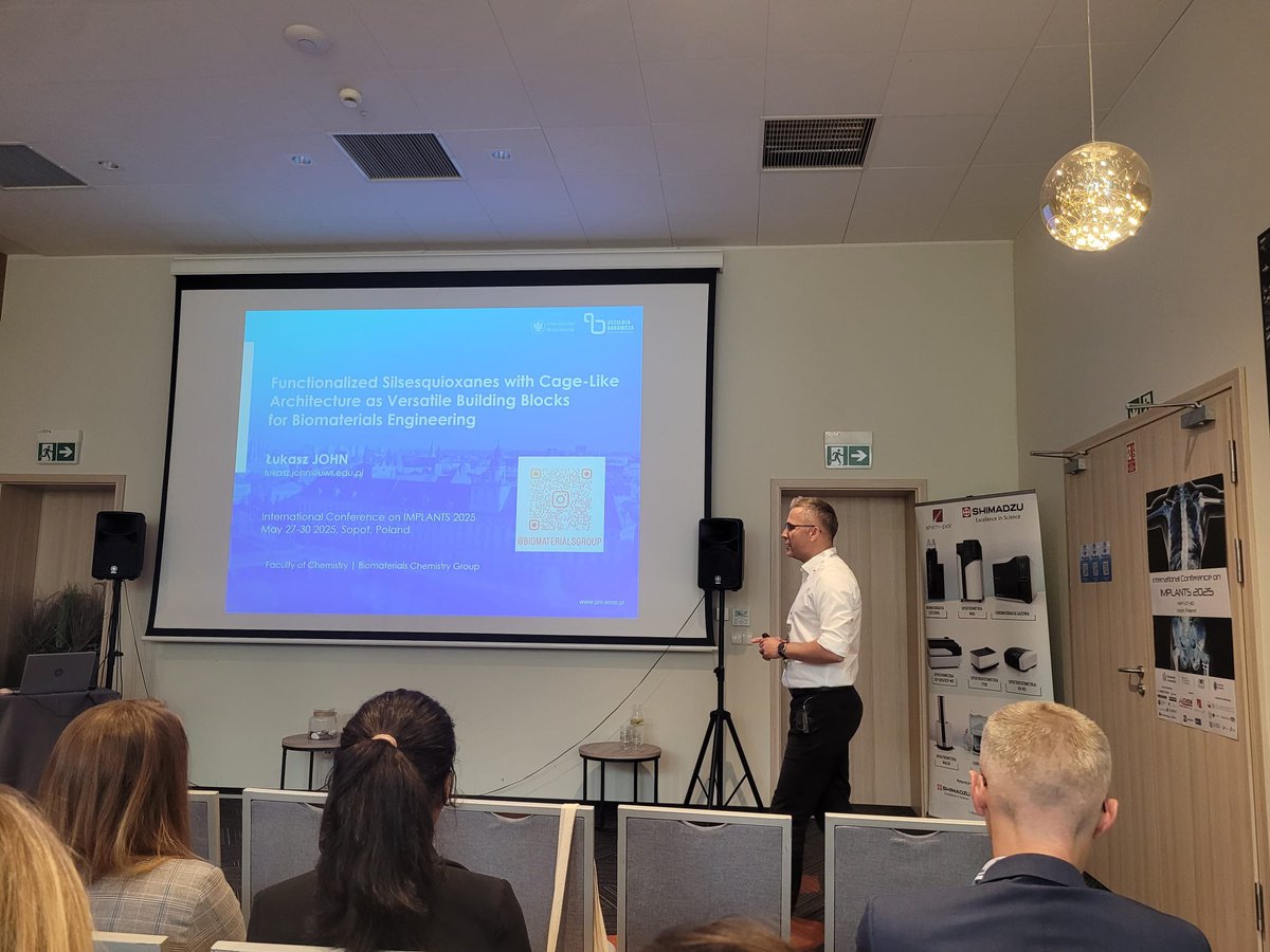 SiliconCage's tweet image. Professor Łukasz John took part in the absolutely fabulous event, the International Conference on IMPLANTS 2025, presenting the latest research of the Biomaterials Chemistry Group. Congratulations to the Organizing Committee for arranging such a wonderful event 🥳 @WCh_UWr