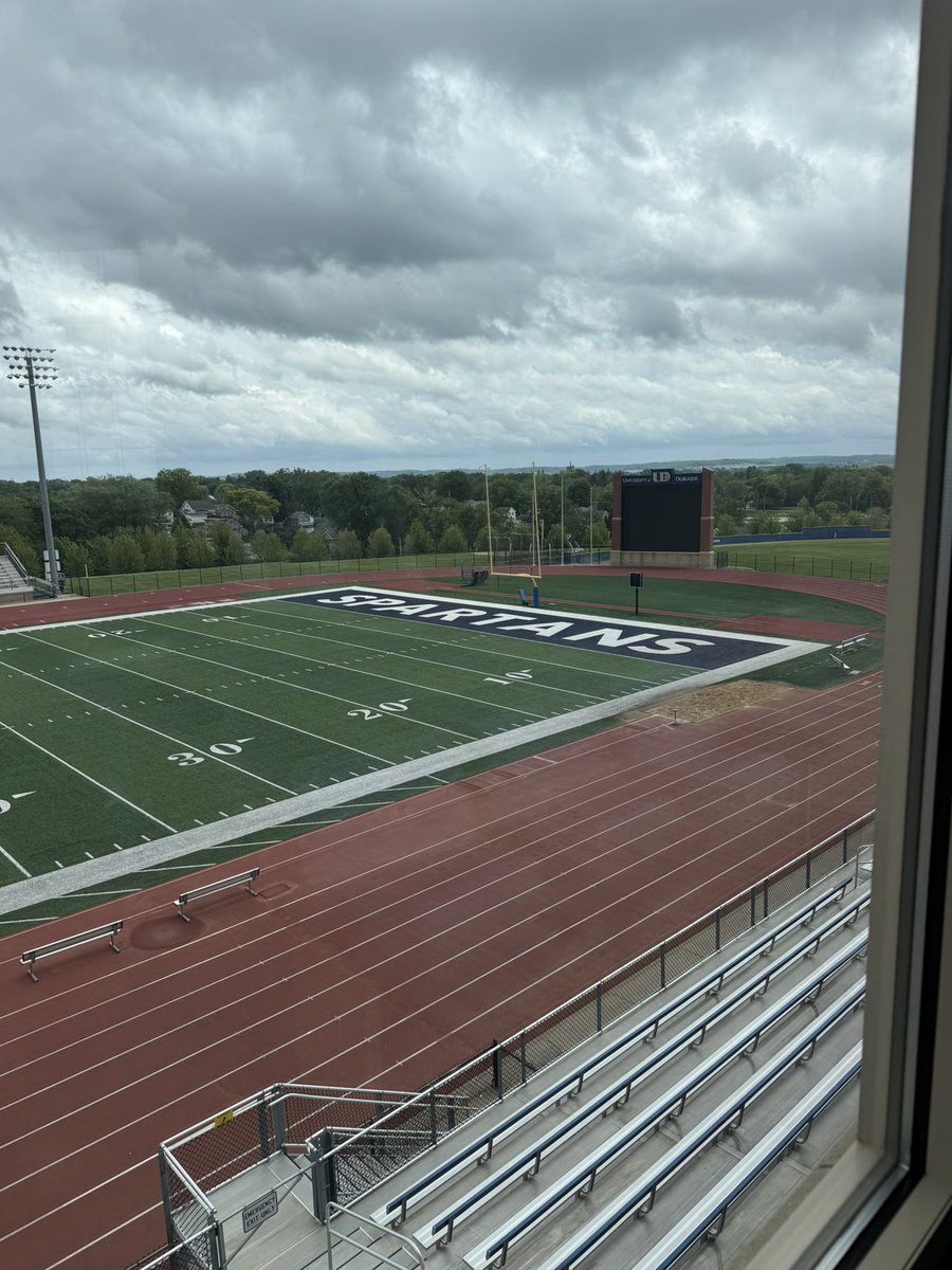 BrettBaneII's tweet image. Thank you to University of Dubuque for inviting me back to campus! Had a great day learning about DBQ! Super excited for the future! @CoachEdwardsJ @coachmaiuri @Coach_Cooper4