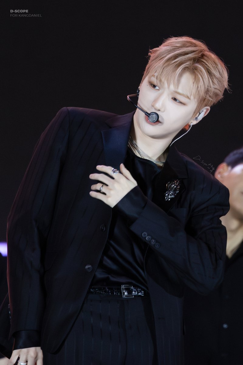 DanikScope's tweet photo. Camera Killer

- 250531 MEGACON HQ #강다니엘 #KANGDANIEL https://t.co/hO8pBNC0kt