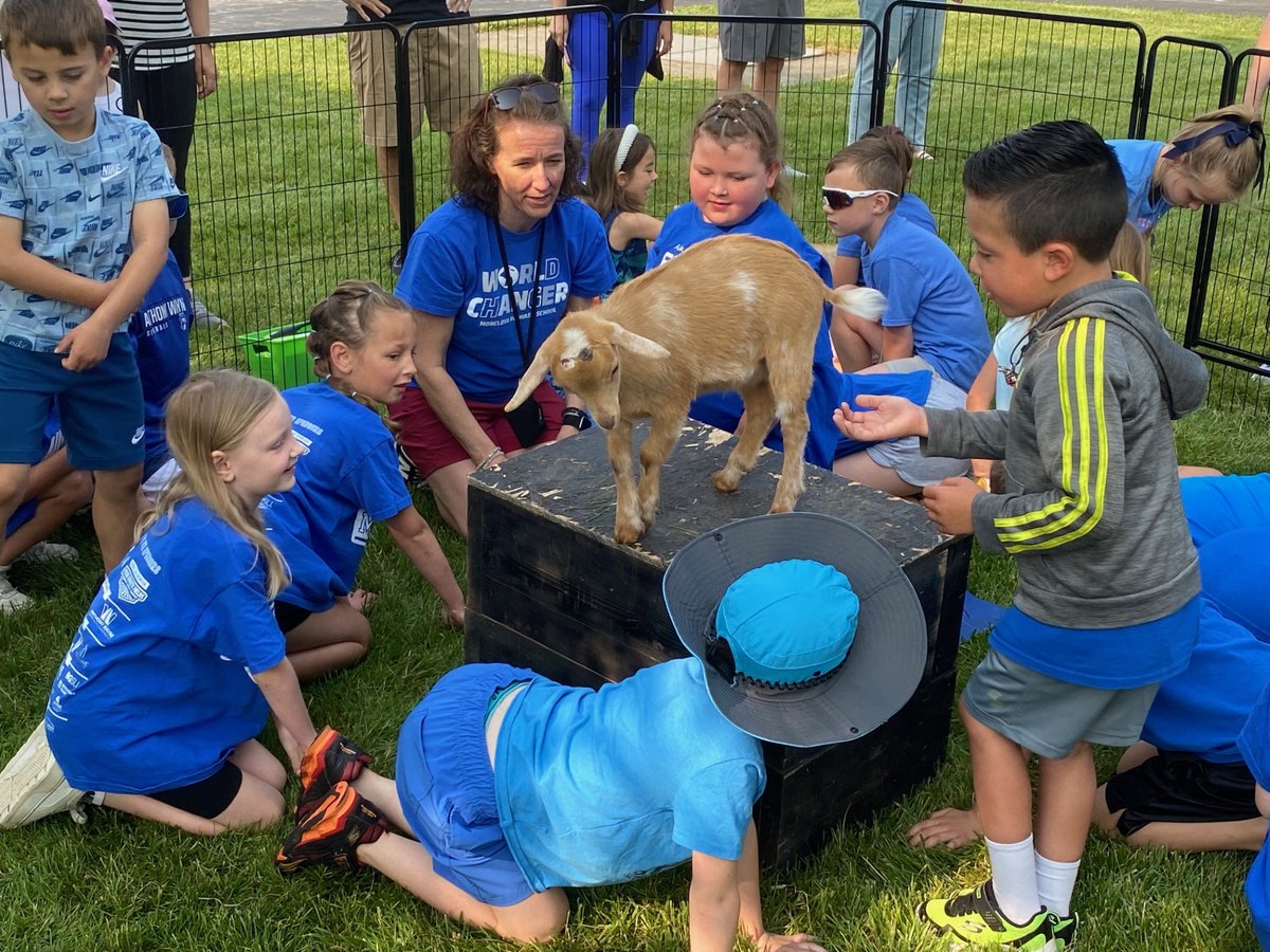 An unfor-goat-able experience for Monclova Primary School students! The kids got to spend their field day doing yoga with goats.