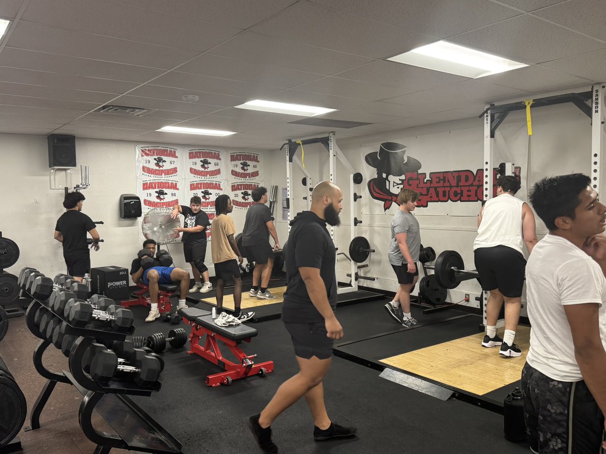 Anthony Paterno (@fbcoachpaterno) on Twitter photo Second week of training players are working hard.
Welcome to the Pitπ
<a href="/SS_CoachMonson/">Chad Monson</a>
<a href="/SidewindersFB/">Sonoran Sidewinders Football</a> Second week of training players are working hard.
Welcome to the Pitπ
<a href="/SS_CoachMonson/">Chad Monson</a>
<a href="/SidewindersFB/">Sonoran Sidewinders Football</a>