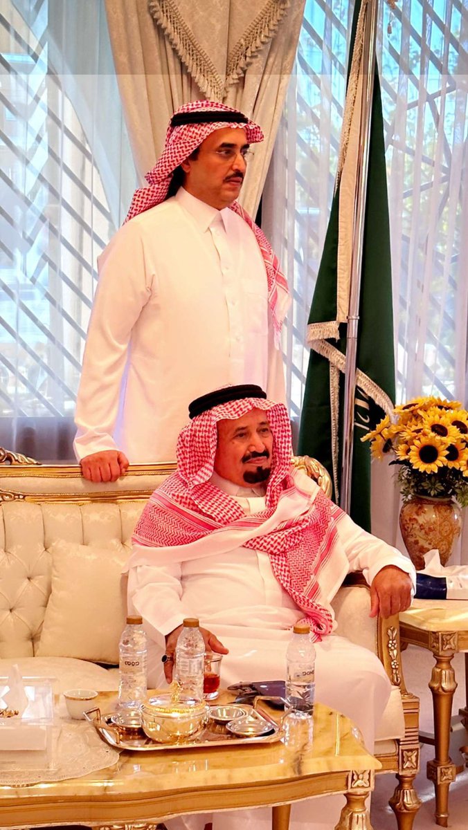 خالص التعازي وصادق الدعوات لمعالي  سعود بن عبدالله القحطاني و عائلته الكريمه في وفاة والده شيخ قبيلة الوهابة من قحطان … الشيخ عبدالله بن سالم القحطاني
نسأل الله أن يتغمده بواسع رحمته، ويسكنه فسيح جناته، ويلهم أهله وذويه وقبيلته الصبر والسلوان.
إنا لله و إنا إليه راجعون