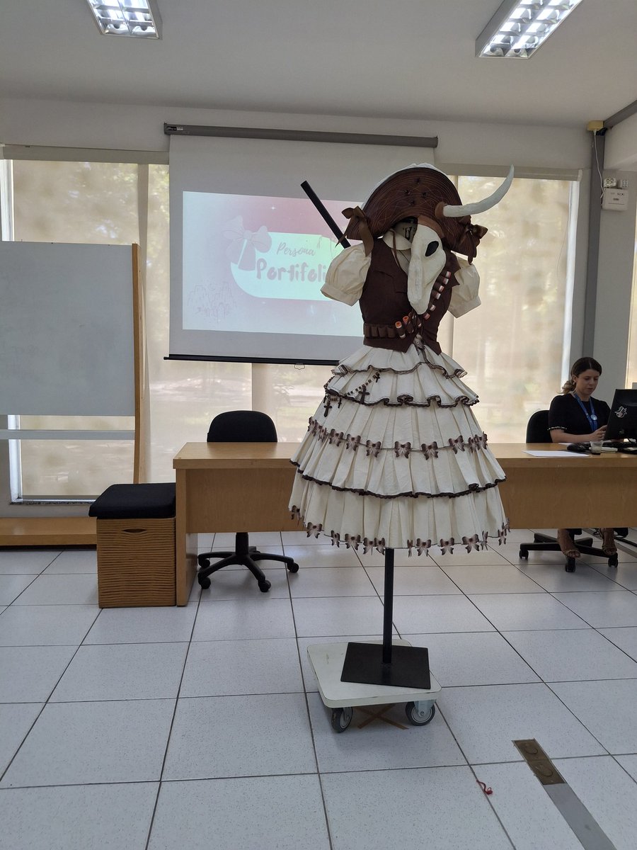 Suki_nhonhonho's tweet photo. E finalmente saiu a Lolita Nordestina!!
Dps de tanto sangue suor e lágrimas (literalmente) 
Look inspirado no filme o cangaceiro e na @lchigo_tea https://t.co/z8lnZFqT7R