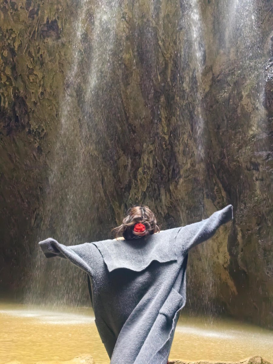 Prin1111110's tweet image. Sometimes, the best adventures start with just a beautiful place. A beautiful scenery of my travel✨