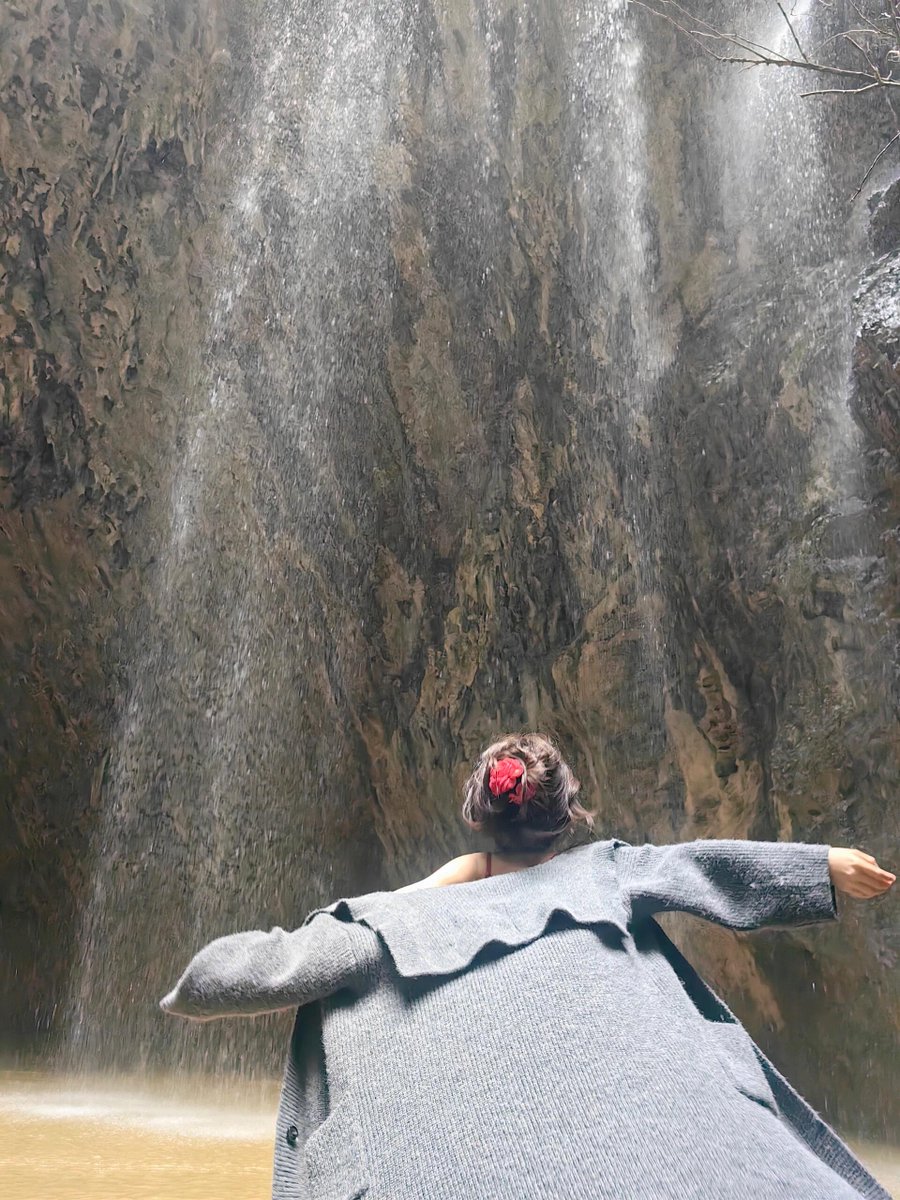 Prin1111110's tweet image. Sometimes, the best adventures start with just a beautiful place. A beautiful scenery of my travel✨