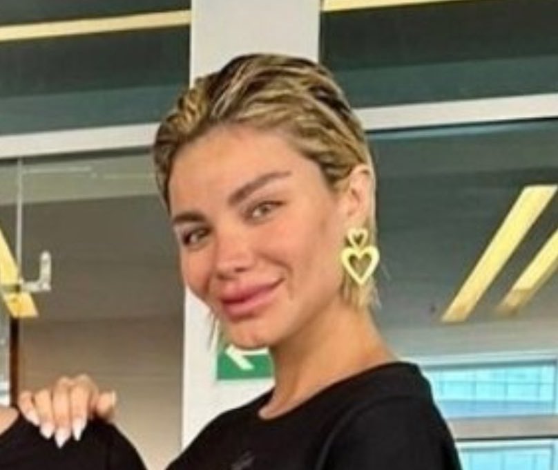 Los mas colgados de lucaca, y eso que me caga lucaca pero las cosas como son, el peluquín un muerto de hambre asqueroso #LCDLFAllStars