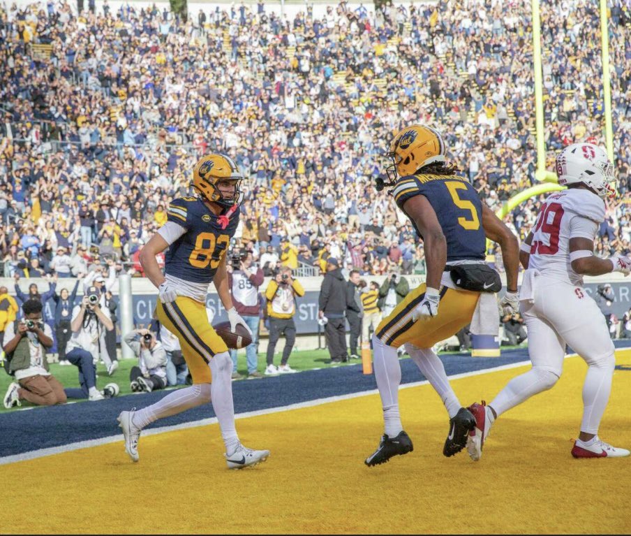 briceson_jr's tweet image. Blessed and honored to receive an offer from Cal Berkeley #GoBears @Coach_Griffin_ @CoachShavers @CoachHitchens @KoachMak