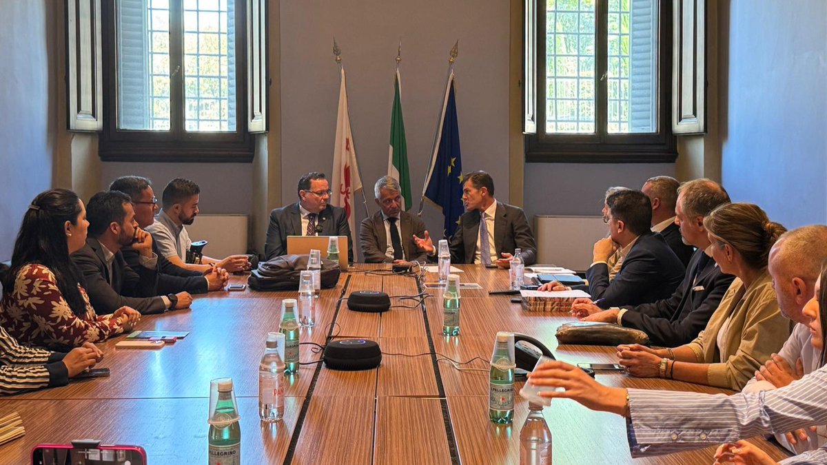 Farnesina 🇮🇹 (@italymfa) on Twitter photo SdS <a href="/GiorgioSilli/">Giorgio Silli</a> a #Firenze per l’evento di @ConfindustriaFI e <a href="/CAMCIG/">CAMCIG</a> dedicato al #Guatemala. Con <a href="/MINECOGT/">Ministerio Economía</a> per incentivare commercio e investimenti in vista della prossima conferenza Italia America Latina e Caraibi in settori chiave per la transizione tecnologica #ItaliaAmLat. SdS <a href="/GiorgioSilli/">Giorgio Silli</a> a #Firenze per l’evento di @ConfindustriaFI e <a href="/CAMCIG/">CAMCIG</a> dedicato al #Guatemala. Con <a href="/MINECOGT/">Ministerio Economía</a> per incentivare commercio e investimenti in vista della prossima conferenza Italia America Latina e Caraibi in settori chiave per la transizione tecnologica #ItaliaAmLat.