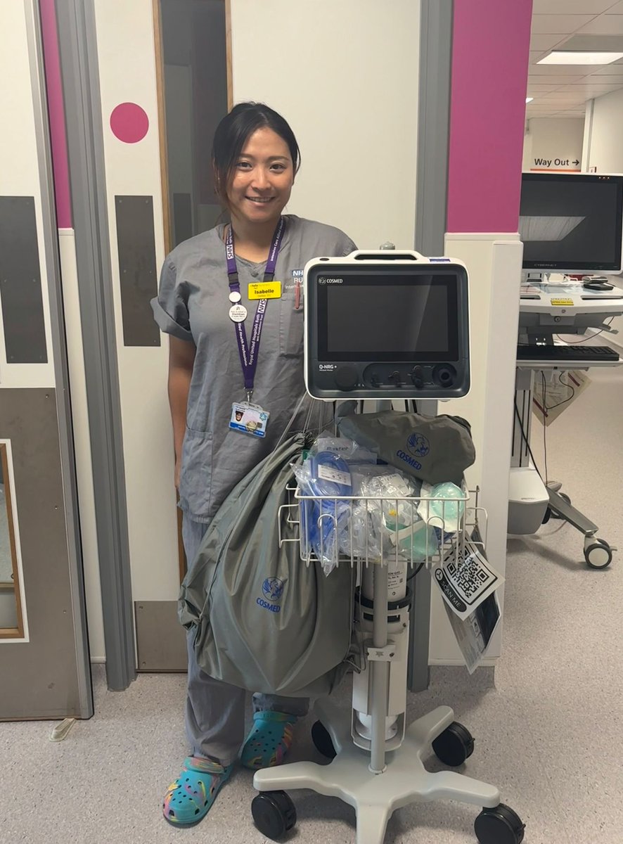 Day 2 of #DW2025 and the theme is the role of tech in dietetics. <a href="/RUHBath/">RUH Bath 🏥</a> we are lucky <a href="/ruhxcharity/">RUHX Charity</a> funded an indirect calorimeter the gold standard for establishing patient's energy needs. Here's our own <a href="/isabellediet/">Isabelle Lau RD</a> having used it to improve outcomes on ICU! <a href="/BDA_Dietitians/">British Dietetic Association</a>