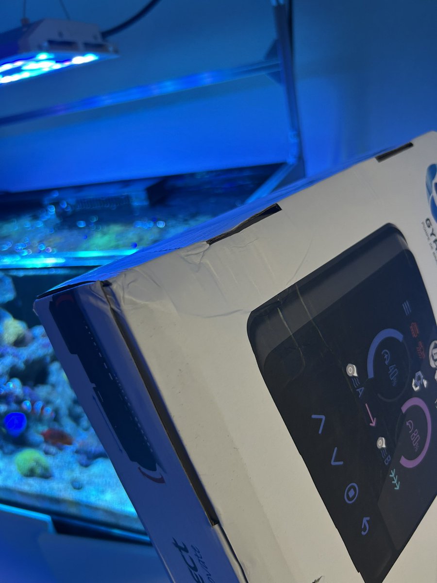 TD_aquarium's tweet photo. maxspect XF-330 Cloud Edition

届いた〜📦
箱がチャブレてましたが許そう🙁

#maxspect #ウェーブポンプ https://t.co/VsDriRpU6U