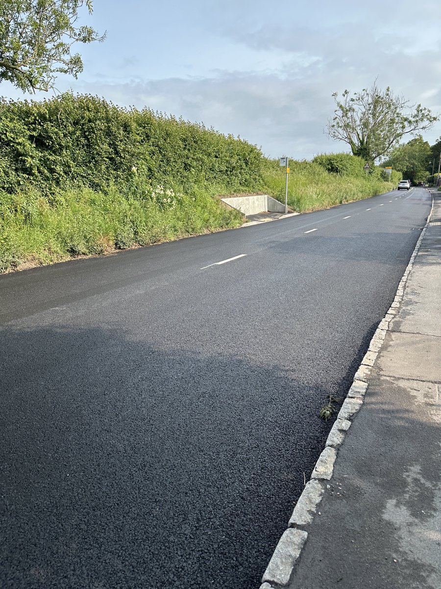 We always moan about how bad our local roads are, so here is an appreciation post for re-tarmacing Yapton lane