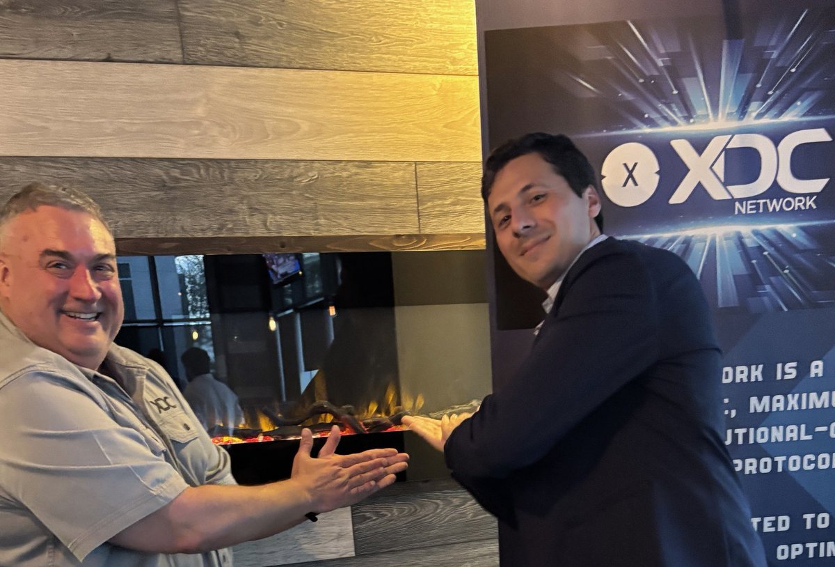 Had a great time doing a fireside chat with my friend Greg Feibus from <a href="/MidasRWA/">Midas</a> at #CryptoMondays in Connecticut. I also look forward to collaborating with Greg and Midas on potential future token projects. 

#DigitalAssets #Crypto #StableCoins #Regulation #tradefinance