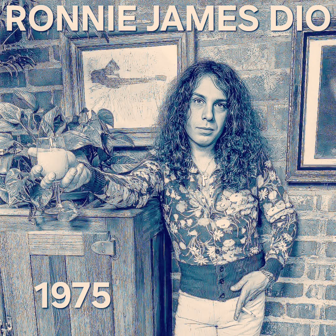 Wednesday's radio show
Ronnie James Dio 1975

50 years ago, Elf released their last LP

Then they released their first as Ritchie Blackmore's Rainbow

DJ Flower Power (age 11) + Dr. Rock (ancient wizard) spin both

Wed 6 pm CDT
WIIT 88.9 FM Chicago

Stream
radio.garden/listen/wiit-fm…