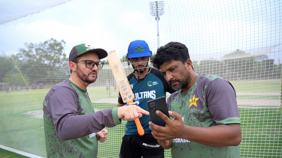 CoachHesson's tweet image. Enjoyed the training session today at the NCA. Important opportunity for our coaching team to get to know some of the wider squad and of course the players getting to know us too. #PakistanCricket