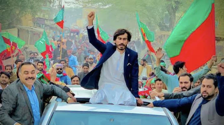 صدام ترین کی جان کو خطرہ ہے مراد سعید کے بعد میں نے اس نوجوان کو دیکھا اتنی ہمت اور جرات سے لڑتے ہوئے اللہ پاک اس کی حفاظت کرے