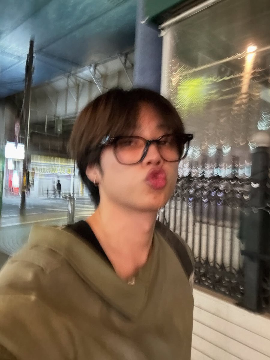Hansel (@cockiiezz) / Posts / X
