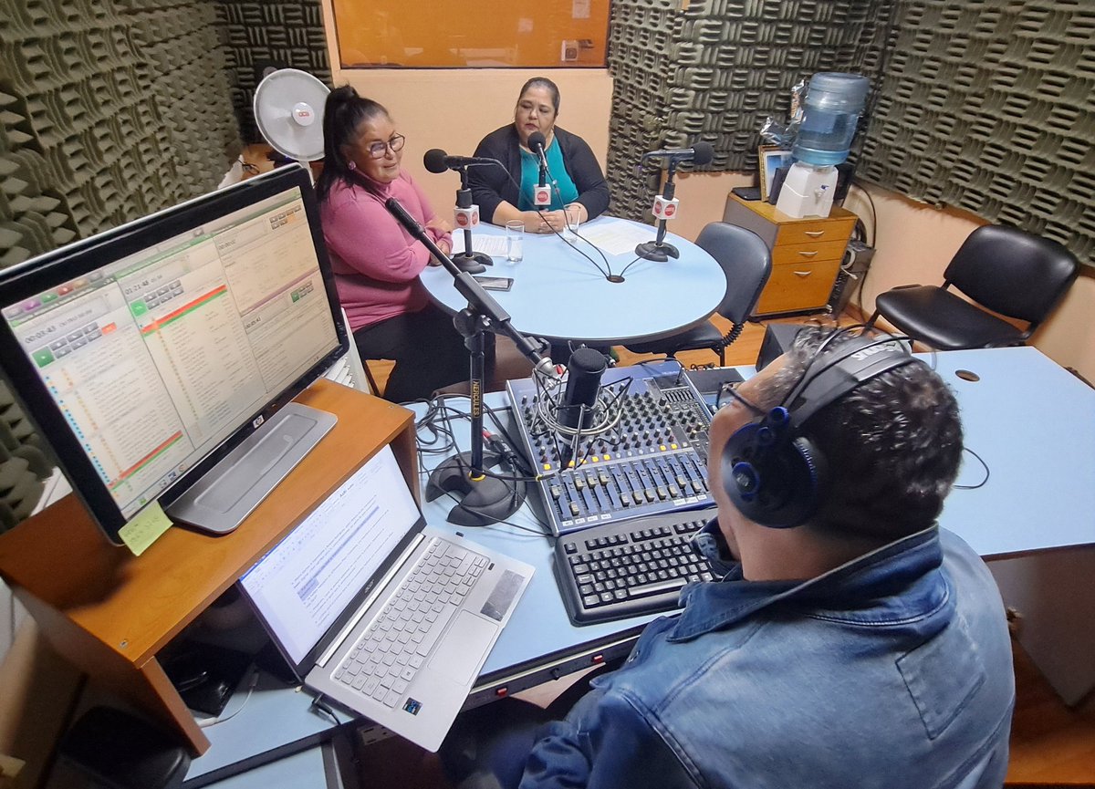 Dsocial_II's tweet image. ¡Atención! Las funcionarias de la Seremi de Desarrollo Social y Familia, Alejandra Espinoza y Roxana Rodríguez, ya están difundiendo la cuarta Plaza Ciudadana, programada para el jueves 12, a las 16 horas, en Matta 2112.
@MinDesarrollo
@DPRAntofagasta
@VoceriaAntofa
#Antofagasta