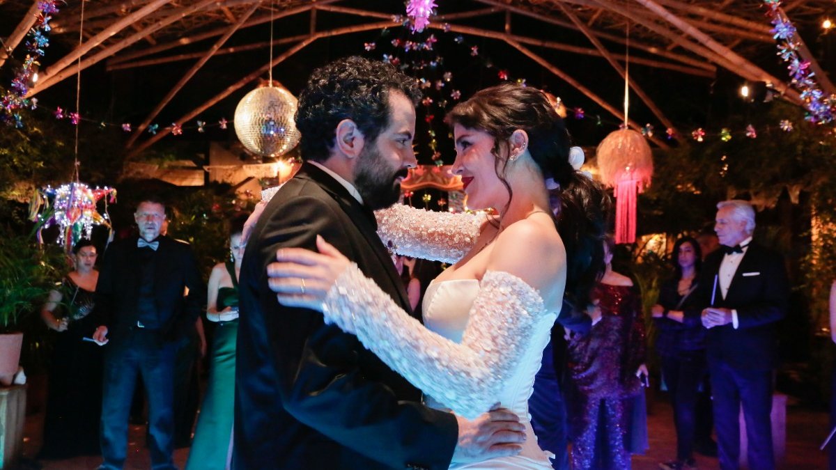 Luego de 136 días en el top 10 de taquilla de México🇲🇽 2025, MESA DE REGALOS🎁 salió esta semana.

Se va, curiosamente, con $136.6 millones de pesos. 
Eso sí: es la comedia mexicana más exitosa de 2020 a la fecha.