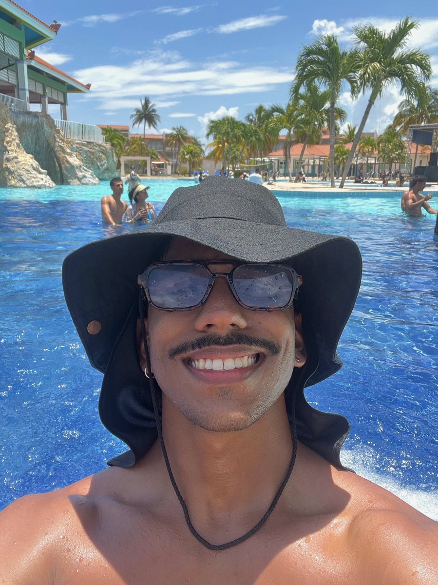 Plakataplakataplakataplaaaaa