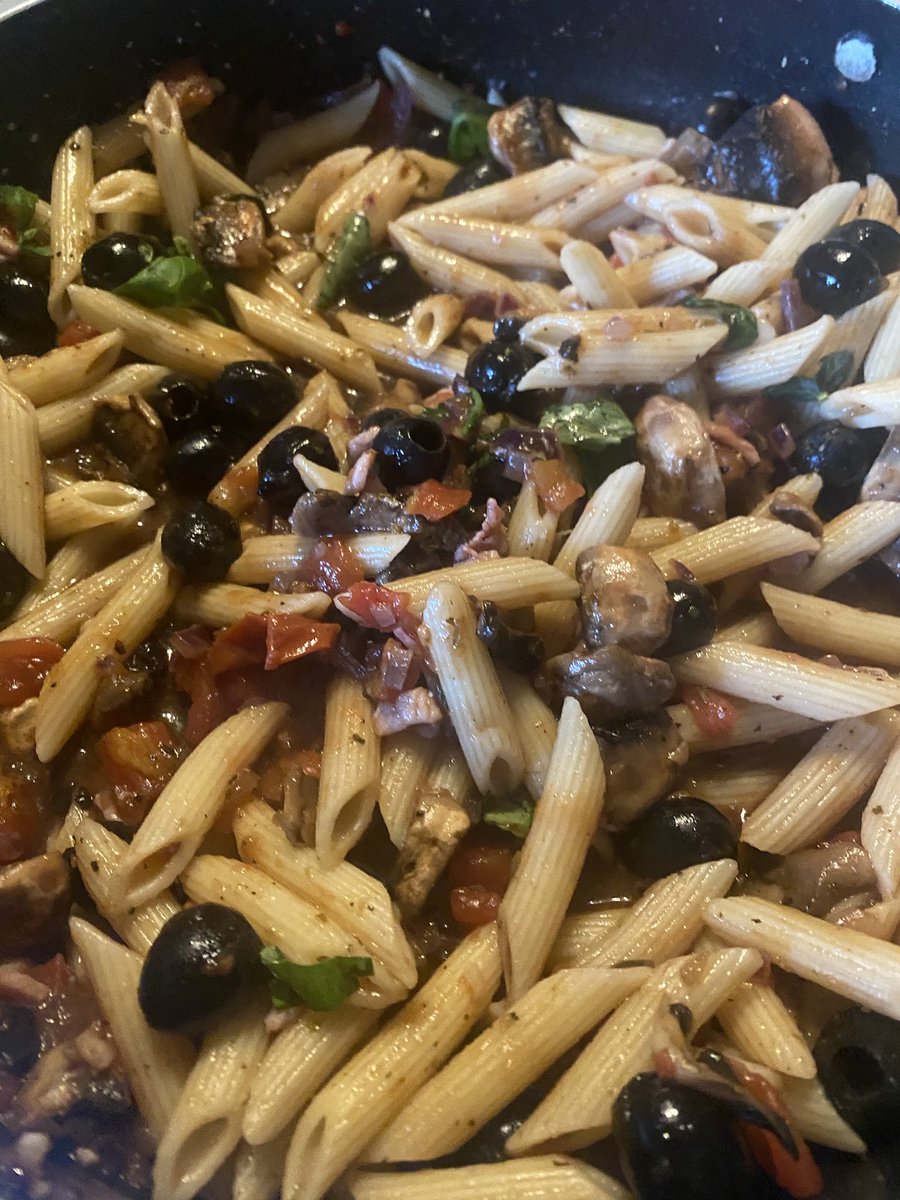 Sphoenix- Nic Owen 👂🏼 (@sphoenix78) on Twitter photo A quick pasta dish for tea…and yes those are black olives- I picked them out! <a href="/pdLouiseP/">Louise Pennington FCCT (She/Her)</a> <a href="/ottleyoconnor/">Patrick Ottley-O'Connor</a> <a href="/Artology/">Helen 🏳️🌈</a> <a href="/crazyitalian7/">Tony</a> <a href="/ExHT_nowPhase3/">Lorraine Schofield 🙋♀️</a> <a href="/KyrstieStubbs/">TheTattooedHeadteacher Deputy CEO 🏳️🌈✊🏾she/her</a> <a href="/mattdechaine/">Matt Dechaine ❄️🦩</a> <a href="/TerryCulkin1/">Terry Culkin (He/Him) #AntiRacist</a> <a href="/DarrellWakelam/">Darrell Wakelam</a> <a href="/Headspiration/">Bretta Townend-Jowitt (she/her) #Antiracist</a> <a href="/andrew_cowley23/">Andrew Cowley</a> A quick pasta dish for tea…and yes those are black olives- I picked them out! <a href="/pdLouiseP/">Louise Pennington FCCT (She/Her)</a> <a href="/ottleyoconnor/">Patrick Ottley-O'Connor</a> <a href="/Artology/">Helen 🏳️🌈</a> <a href="/crazyitalian7/">Tony</a> <a href="/ExHT_nowPhase3/">Lorraine Schofield 🙋♀️</a> <a href="/KyrstieStubbs/">TheTattooedHeadteacher Deputy CEO 🏳️🌈✊🏾she/her</a> <a href="/mattdechaine/">Matt Dechaine ❄️🦩</a> <a href="/TerryCulkin1/">Terry Culkin (He/Him) #AntiRacist</a> <a href="/DarrellWakelam/">Darrell Wakelam</a> <a href="/Headspiration/">Bretta Townend-Jowitt (she/her) #Antiracist</a> <a href="/andrew_cowley23/">Andrew Cowley</a>