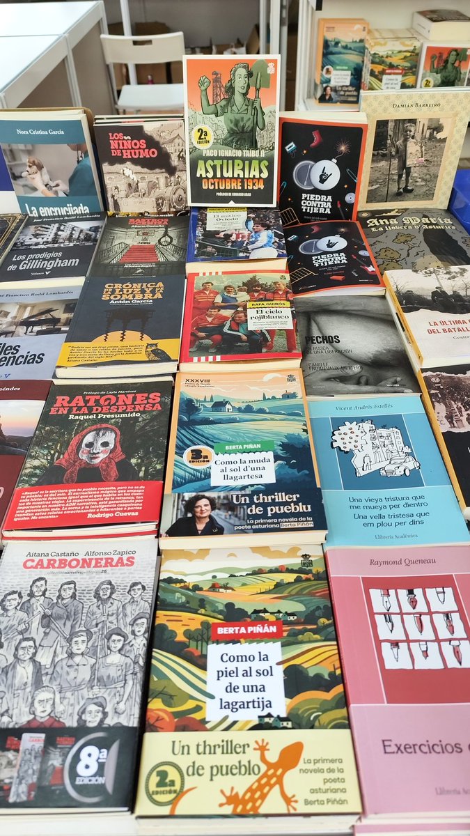 Hoja de Lata Editorial (@hojadlata) on Twitter photo ¿Qué 5 libros de <a href="/HojadLata/">Hoja de Lata Editorial</a> llevarías para vender en la caseta del <a href="/Gremiu_Edit_Ast/">Gremiu d'Editores d'Asturies</a> en <a href="/FLMadrid/">Feria del Libro de Madrid</a>?
El robot 🤖 lo tiene claro: tiramos de asturianía y apostamos por #BertaPiñán (ast y esp), <a href="/RealSporting/">Real Sporting</a> + <a href="/RealOviedo/">Real Oviedo</a> y <a href="/Taibo2/">Paco Taibo2📝</a> con su formidable crónica de #Asturias1934 ¿Qué 5 libros de <a href="/HojadLata/">Hoja de Lata Editorial</a> llevarías para vender en la caseta del <a href="/Gremiu_Edit_Ast/">Gremiu d'Editores d'Asturies</a> en <a href="/FLMadrid/">Feria del Libro de Madrid</a>?
El robot 🤖 lo tiene claro: tiramos de asturianía y apostamos por #BertaPiñán (ast y esp), <a href="/RealSporting/">Real Sporting</a> + <a href="/RealOviedo/">Real Oviedo</a> y <a href="/Taibo2/">Paco Taibo2📝</a> con su formidable crónica de #Asturias1934