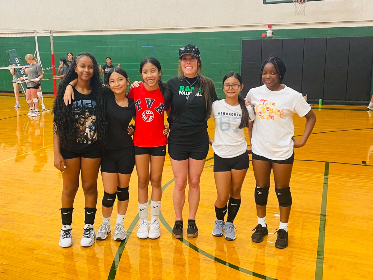 CoachMcCoy_PE's tweet photo. Every summer gets better! More kids show up, more kids are driven, more kids find success, more coaches step in to help. Connect, learn, grow, succeed. Great day today with @Berkner_Vball https://t.co/AU6gj5THzL