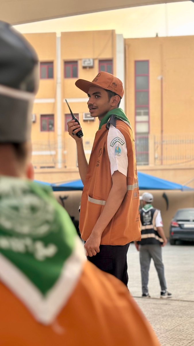 RAGC_JU2's tweet image. بتنظيم وانضباط، تواصل #جوالة_جامعة_جازان أداء مهامها التطوعية ضمن #خدمة_ضيوف_الرحمن، سعيًا لتحقيق نموذج مشرف في الميدان.
#جوالة_جامعة_جازان
#جامعة_جازان 
#نشاطكم_يميزنا
#عمادة_شؤون_الطلاب
#في_خدمة_ضيوف_الرحمن
#حج_1446