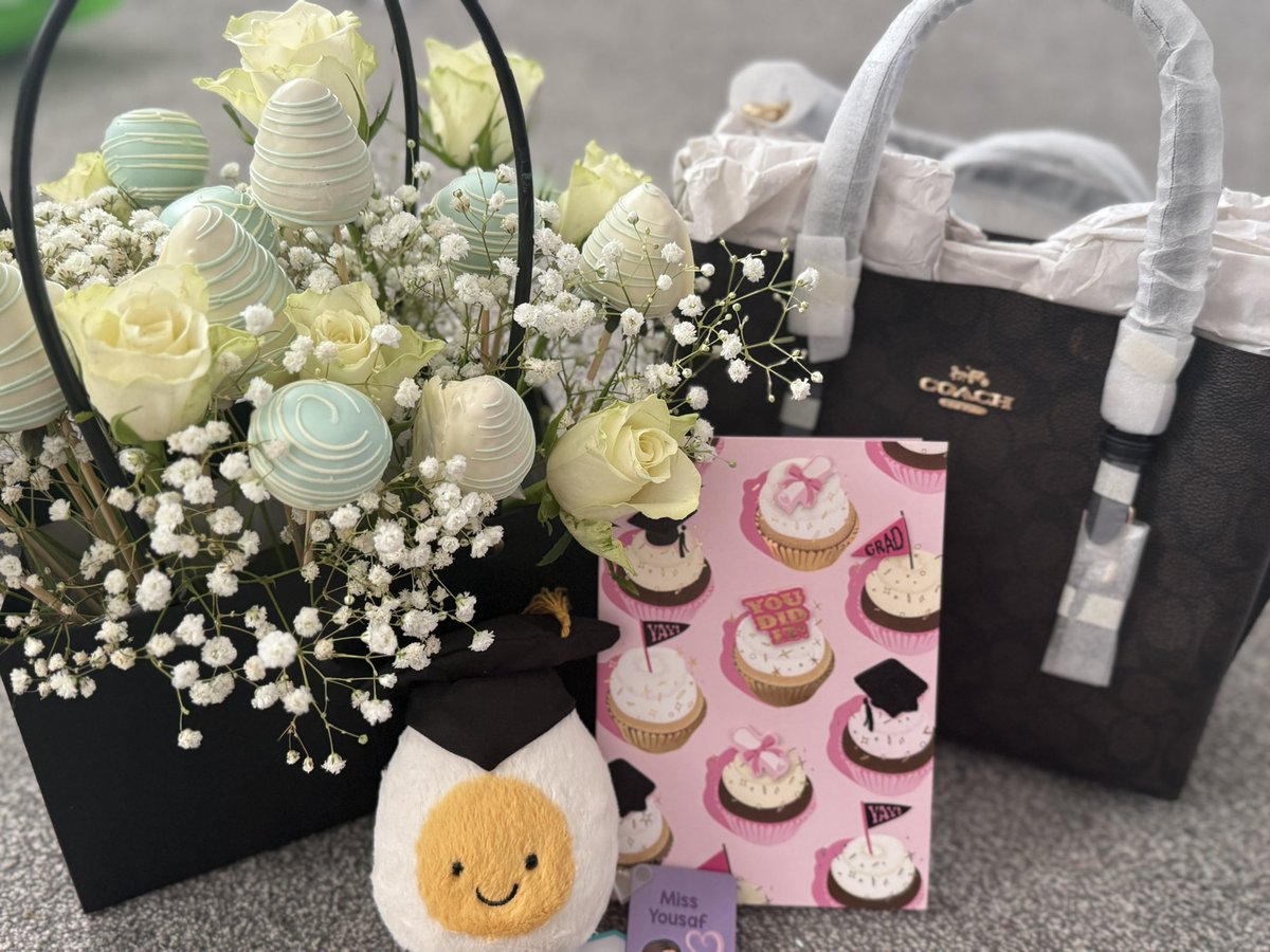 Miss Yousaf tweet media