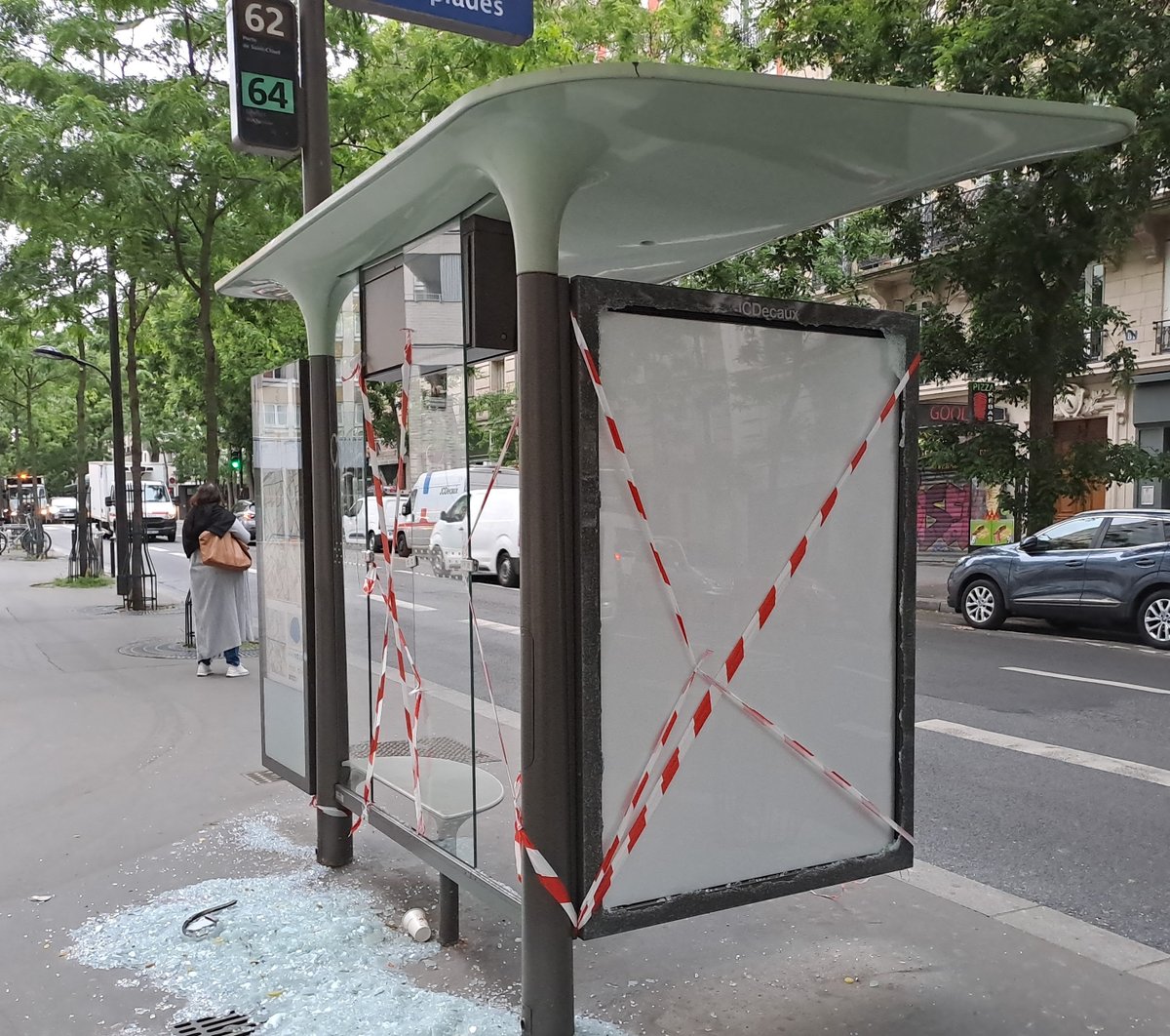 JCDecaux France (@jcdecaux_france) on Twitter photo Remise en état du mobilier urbain à Paris : les équipes de JCDecaux mobilisées jcdecaux.fr/communiques-de… Remise en état du mobilier urbain à Paris : les équipes de JCDecaux mobilisées jcdecaux.fr/communiques-de…