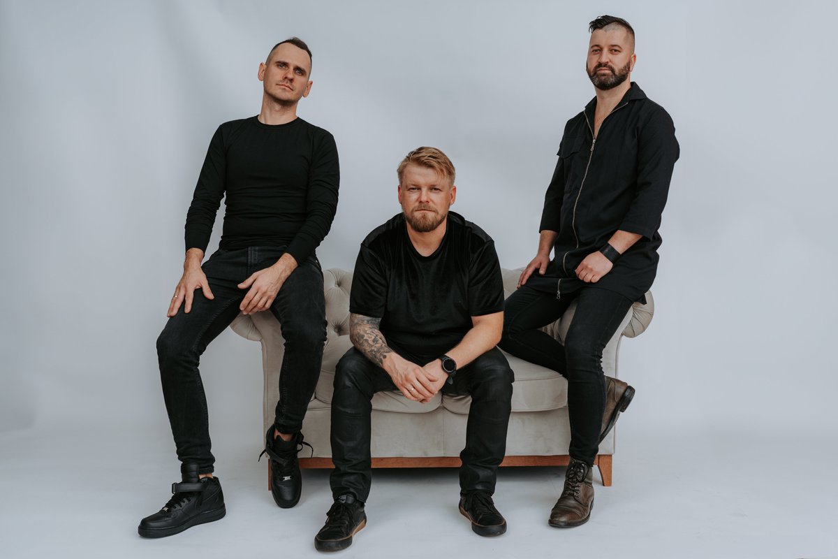 Atis Ieviņš &amp; the Rock Brothers izdod dziesmu LĪGO - Mūzikas video muzikas-video.lv/jaunumi/1630