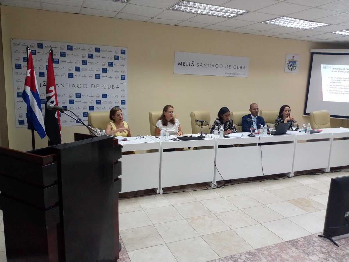 Taller del Procedimiento de Familias en la región oriental, un espacio de diálogo, intercambiamos bajo la dirección de <a href="/FarahSaucedo/">Farah Saucedo Pérez</a> Vicepresidente del <a href="/TSupremoCU/">TSupremoCU</a>. 
Se debate de conjunto a la FMC, la fiscalía sobre las buenas prácticas a seguir en este tipo de asuntos.