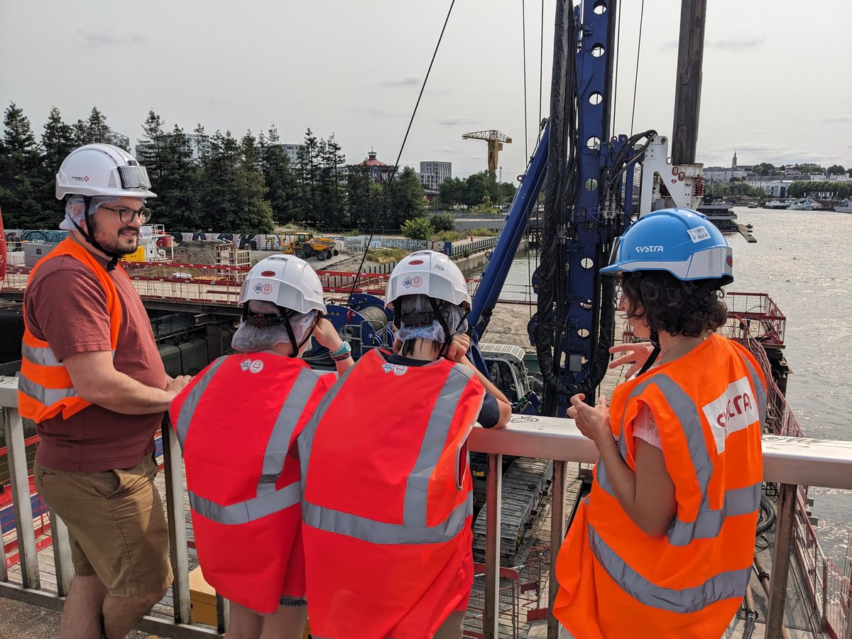 Périscolaire Nantes Léo Lagrange Animation (@llo_nantes) on Twitter photo Visite du chantier du pont Anne de Bretagne 🌉
8 enfants du #périscolaire Chêne d’Aron ont découvert les métiers du #BTP, l’#écoconstruction et posé plein de questions :
👉“Le béton tient comment dans l’eau ?”
Merci à GTM Ouest pour ce moment ! 🙌
<a href="/nantesfr/">Ville de Nantes</a> <a href="/LL_Ouest/">Léo Lagrange Animation (Ouest)</a> Visite du chantier du pont Anne de Bretagne 🌉
8 enfants du #périscolaire Chêne d’Aron ont découvert les métiers du #BTP, l’#écoconstruction et posé plein de questions :
👉“Le béton tient comment dans l’eau ?”
Merci à GTM Ouest pour ce moment ! 🙌
<a href="/nantesfr/">Ville de Nantes</a> <a href="/LL_Ouest/">Léo Lagrange Animation (Ouest)</a>