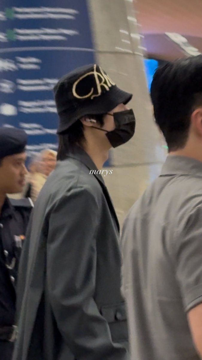 smingithinker's tweet image. ๐ฒ๐พ โ 250530 &amp; 250531 โหโกโก
" ๐ช ๐ธ๐ข๐ต๐ค๐ฉ๐ฆ๐ฅ ๐ฉ๐ช๐ฎ ๐ฎ๐ข๐ฌ๐ฆ ๐ฉ๐ช๐ด ๐ธ๐ข๐บ ๐ต๐ฉ๐ณ๐ฐ๐ถ๐จ๐ฉ ๐ต๐ฉ๐ฆ ๐ค๐ณ๐ฐ๐ธ๐ฅ, ๐ง๐ฆ๐ฆ๐ญ๐ช๐ฏ๐จ ๐ฑ๐ณ๐ฐ๐ถ๐ฅ ๐ช ๐ค๐ฐ๐ถ๐ญ๐ฅ ๐ค๐ข๐ญ๐ญ ๐ฉ๐ช๐ฎ ๐ฎ๐ช๐ฏ๐ฆ. ๐ต๐ช๐ญ๐ญ ๐ฏ๐ฆ๐น๐ต ๐ต๐ช๐ฎ๐ฆ ๐ญ๐ฐ๐ท๐ฆ &lt;๐ "