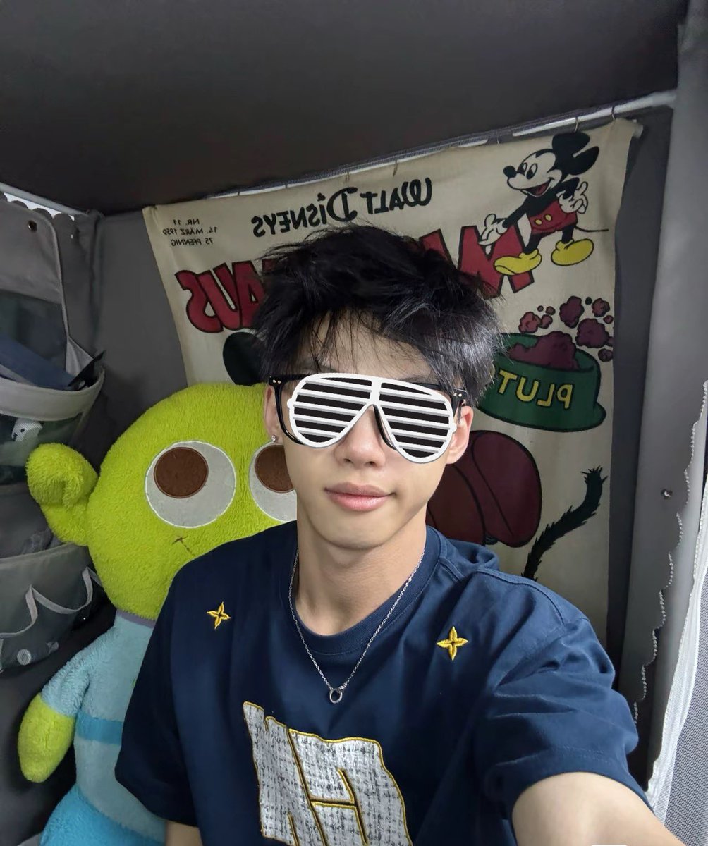 ningme_666's tweet photo. 04年男大，收母狗咯！网调线上，很温柔的，接受小白，可以带你一起成长，年龄不限，快来报名😁😁#puppy #小狗任务 #小狗女友 https://t.co/LiRO9uadtq