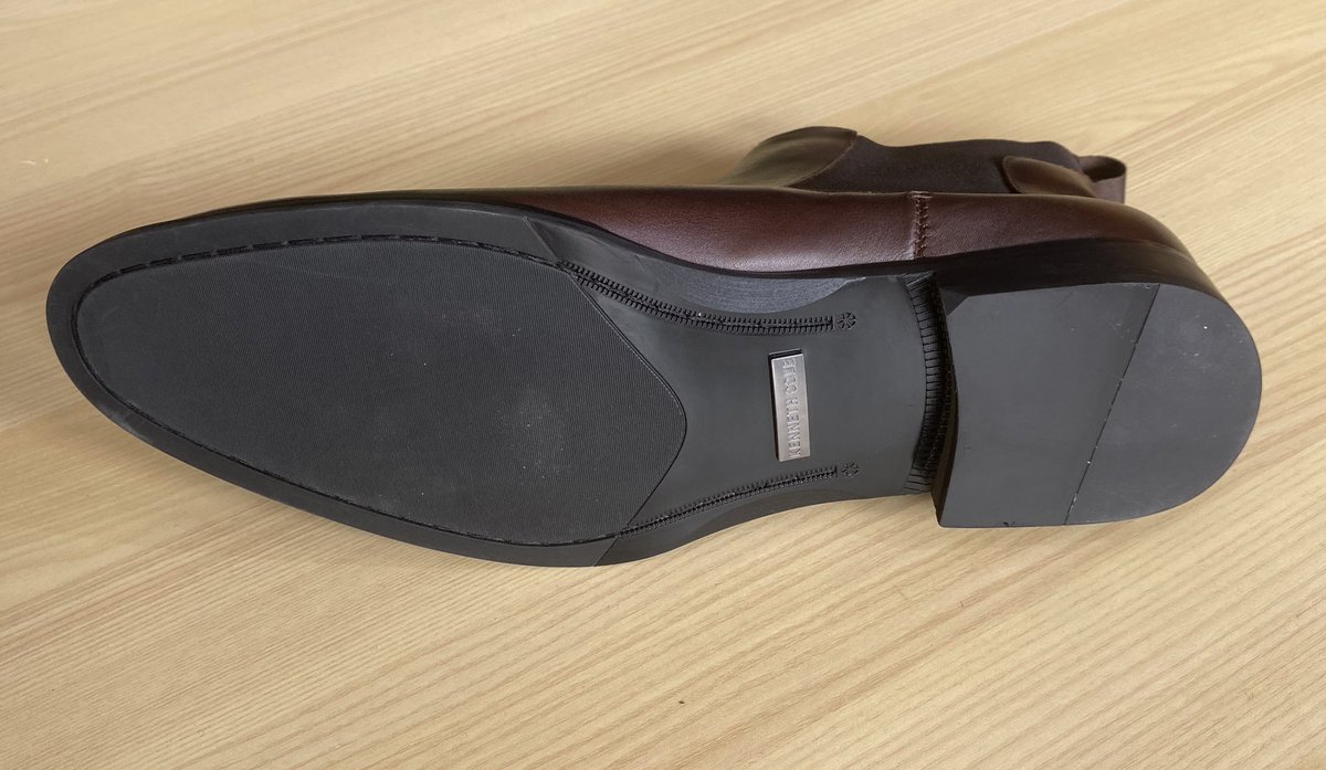 Welcome 
Shoes size 46/12
Style #Chelseaboots
Pure leather shoes 
WhatsApp: +255675535908
#Mtumbashoes #Chelseaboots