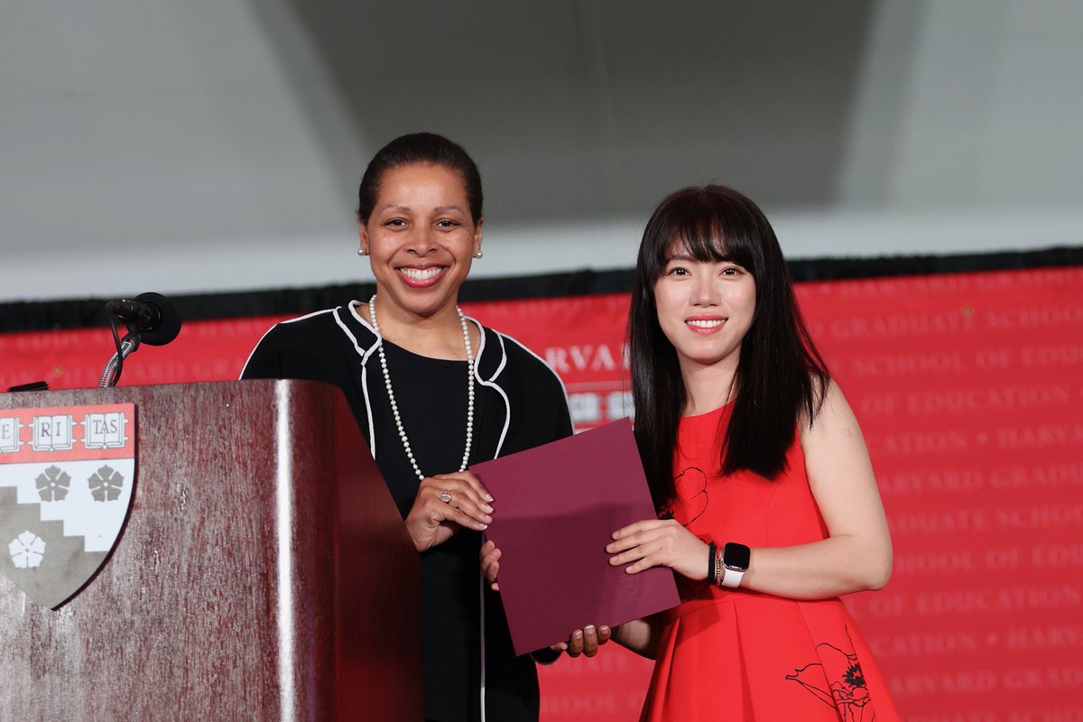 ETSresearch's tweet image. 🎉 Congrats to Yang Jiang for receiving the HGSE Alumni Council Award for Excellence in Education!
Yang said, “I’m deeply honored & humbled to be recognized by HGSE – a place that ignited my passion for educational research, shaped my path, & inspires my work today.”