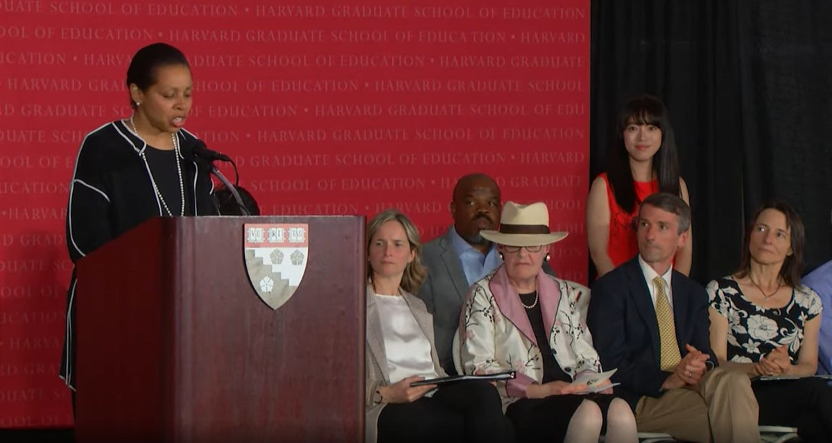 ETSresearch's tweet image. 🎉 Congrats to Yang Jiang for receiving the HGSE Alumni Council Award for Excellence in Education!
Yang said, “I’m deeply honored & humbled to be recognized by HGSE – a place that ignited my passion for educational research, shaped my path, & inspires my work today.”